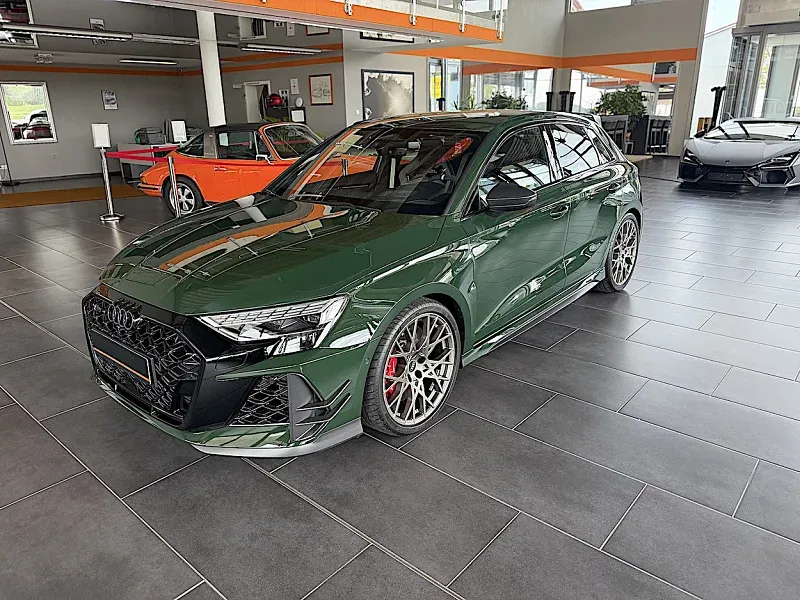 Audi RS3 in Grün (Malachitgrün Uni)